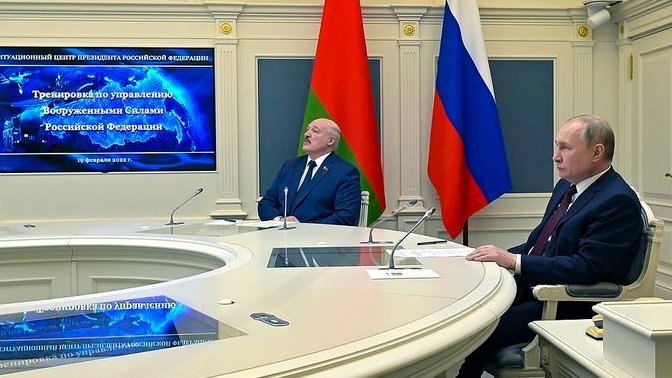 Putin: "Ukrayna'yı Osmanlı'dan biz koruduk yine koruyacağız" dedi. Sizce Putin ne yapmak istiyor?