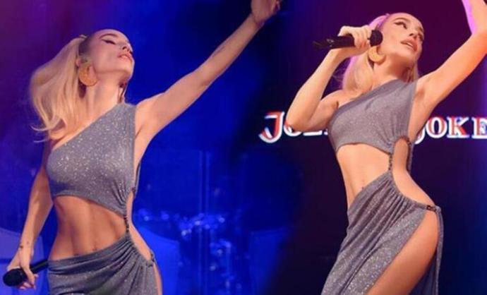 Açık seçik kıyafetlerle konser veren sanatçılar hakkında ne düşünüyorsunuz?