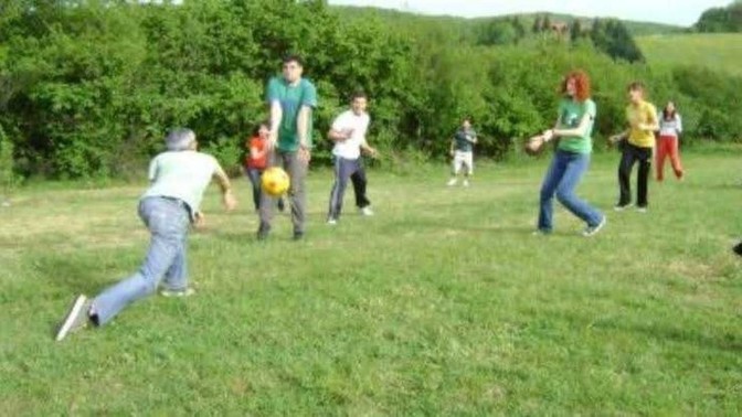 Biraz da nostalji yapalım! 😊 Yakar top oyununu hatırlayanlar ve oynayanlar var mı?
