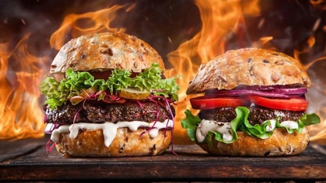 Hamburgerin yanında kola mı tercih edersiniz ayran mı?