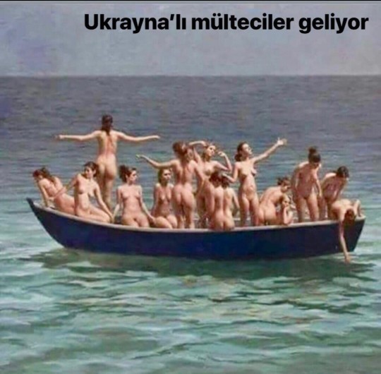 Kocam ''Ukraynalı mülteci kızlar Türkiye'ye gelecek mi'' diye arama yapmış. Ne demem lazım buna?