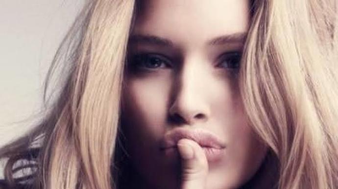 💋