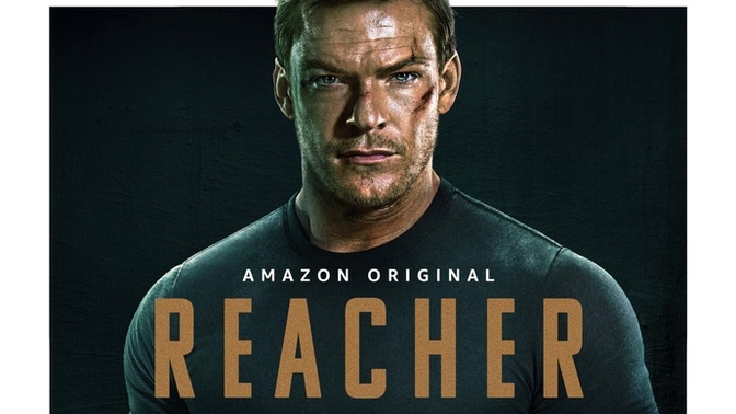 REACHER dizisine başladım izleyen var mı?