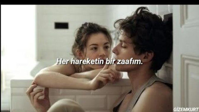 Geceye ruhunu okşayan bir şarkı bırakır mısın?