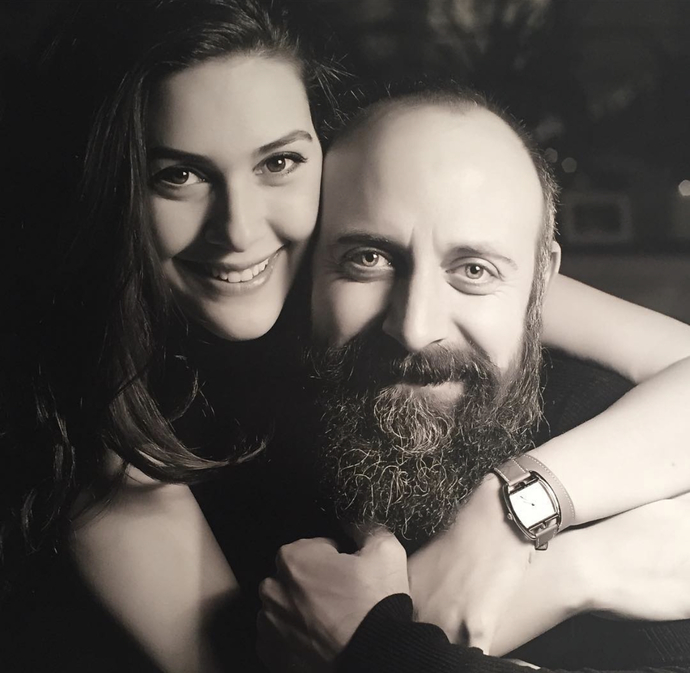Aşk evliliği mi, mantık evliliği mi sizce?