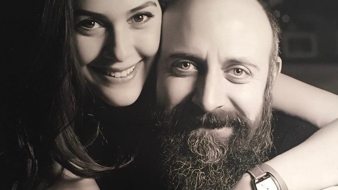 Aşk evliliği mi, mantık evliliği mi sizce?