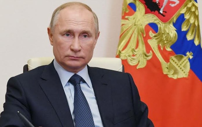 Putin dünyayı nükleer bombayla tehdit ederken Ukraynalı mülteci gelsin diyenlerin IQ puanı kaçtır sizce?