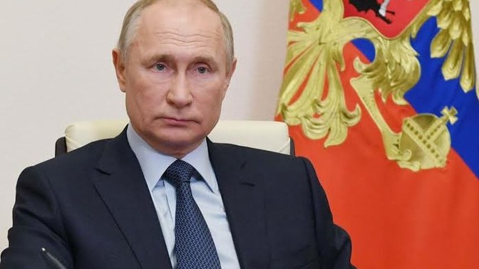 Putin dünyayı nükleer bombayla tehdit ederken Ukraynalı mülteci gelsin diyenlerin IQ puanı kaçtır sizce?