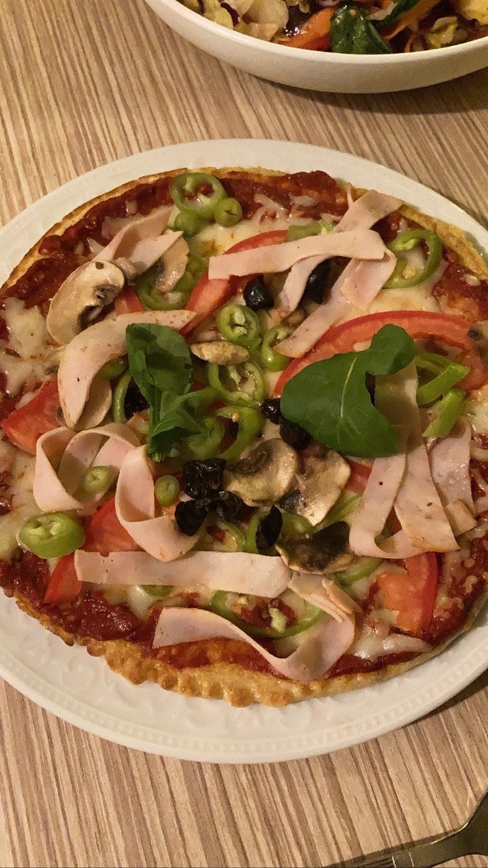 Yulaftan pizza yaptım! Sizce nasıl görünüyor?