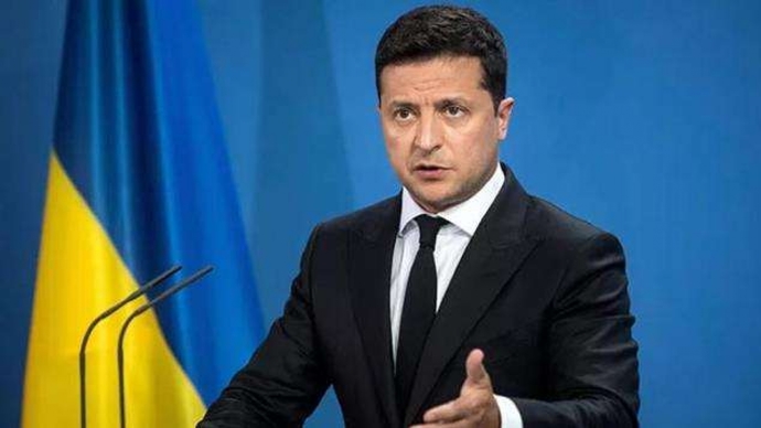 Zelensky mi , Putin mi HAKLI ?
