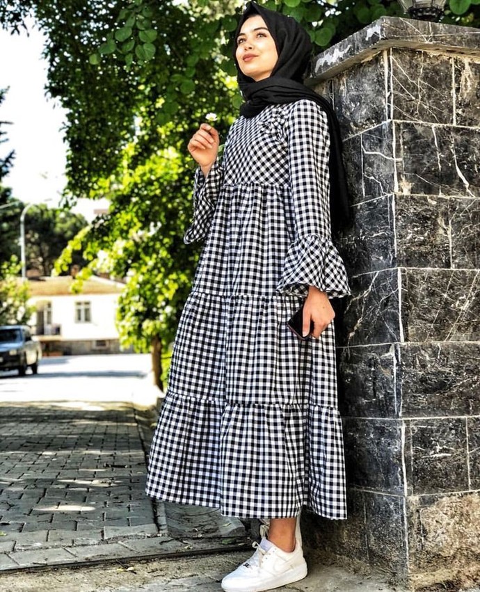 Çıplak elbiseler hakkında ne düşünüyorsunuz?