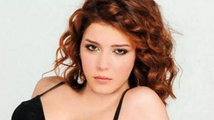 Senem Kuyucuoğlu, Seren Serengile: Kadın olmaktan memnunum dedi! Sizce kadın olmak mı yoksa erkek olmak mı daha avantajlı?