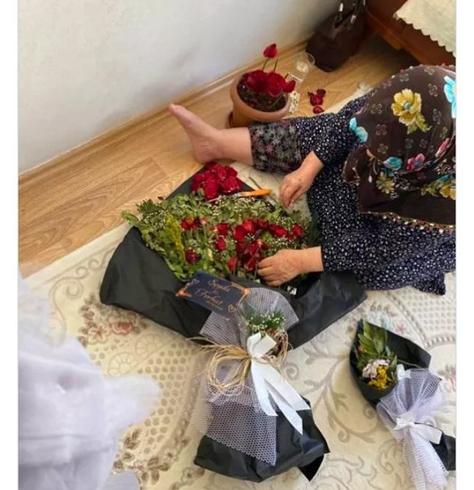 İsteme çiçeğinizi babaanneniz reçel yapsa ne yaparsınız?