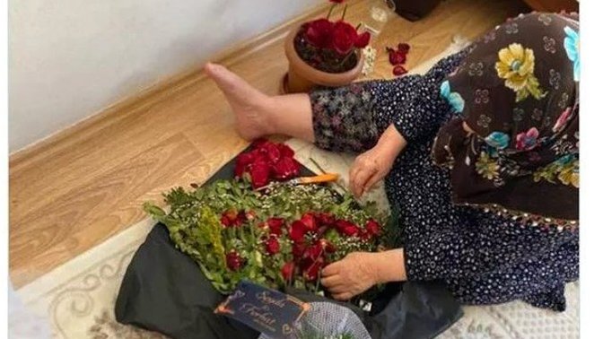 İsteme çiçeğinizi babaanneniz reçel yapsa ne yaparsınız?
