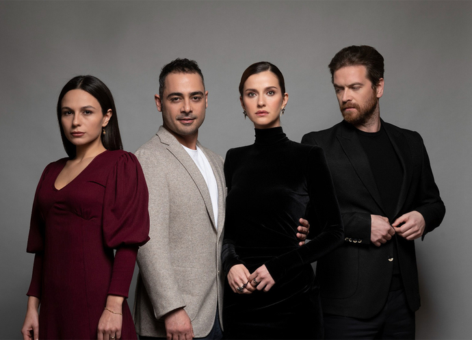 Yakında Tv8’de başlayacak olan Annenin Sırrıdır Çocuk dizisinden ilk fotoğraf geldi 📸Siz diziyi izlemeyi düşünüyor musunuz?
