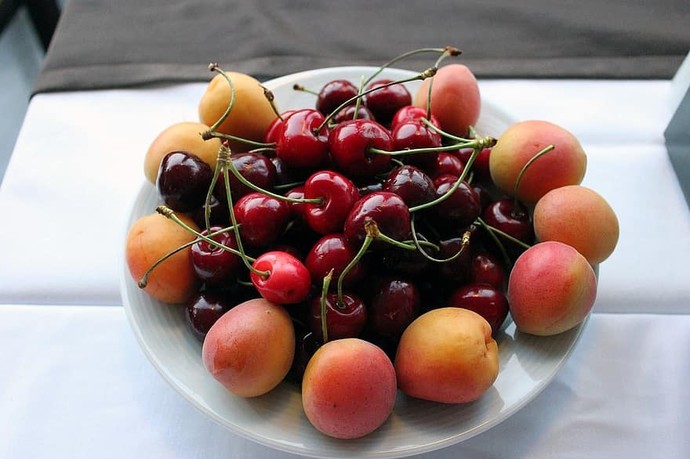 Kayısı mı, kiraz mı? Hangisini tercih edersiniz?