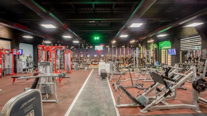 Spor salonundaki hocalar genellikle çapkın değil mi?