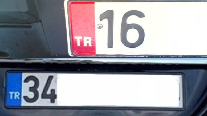 Plakalarda hangi renk "TR" olmalı sizce?