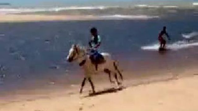Siz hangisine binmek istersiniz, jetski mi yoksa atski mi?