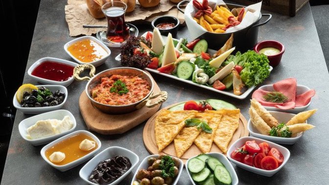Kiminle nerede nasıl bir kahvaltı yapmak istersin?