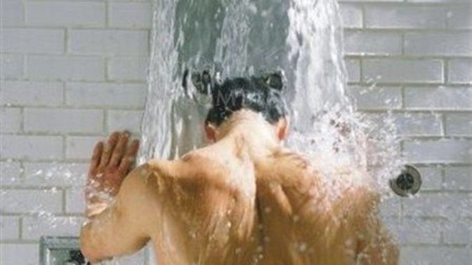Spor salonunda duş alır mısınız?