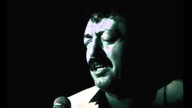 Arabesk müziğin Baba'sı unutulmaz şarkıların sahibi Müslüm Gürses'in bugün ölüm yıldönümü. En sevdiğiniz şarkısı hangisi?