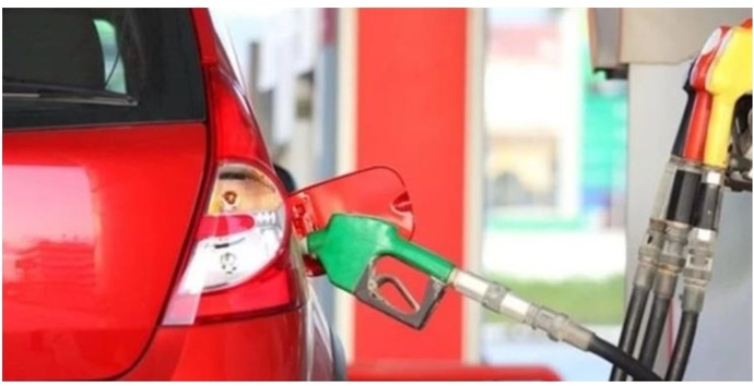 Benzin ve motorine iki günde ikinci zam. Sizce bu zamlar son bulur mu?
