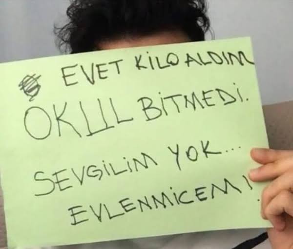 Bunu suratıma yapıştırıp gezmek istiyorum. Siz de ister miydiniz?