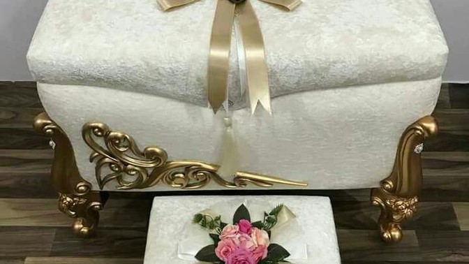 Ablam çeyizindeki eşyaları isteyen olursa vereceğini söylüyor. Ne yapmalıyız?