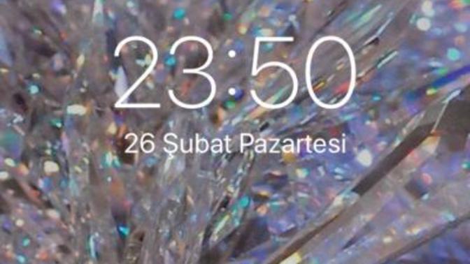 Telefonunuzun ekranında nasıl bir duvar kağıdı var?