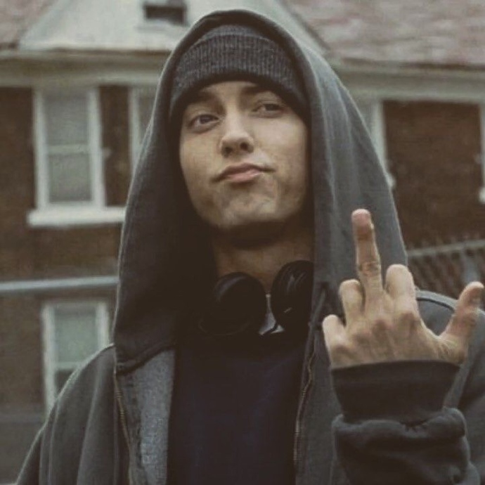 Eminem’i mi daha çok seviyorsunuz yoksa NF’i mi?