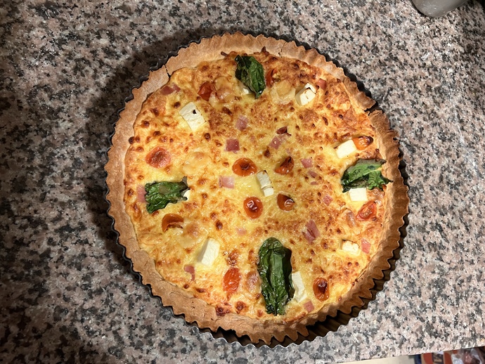 Selamlar bugün canım Quiche çekti ve gereken yapıldı… Sizce nasıl olmuş?