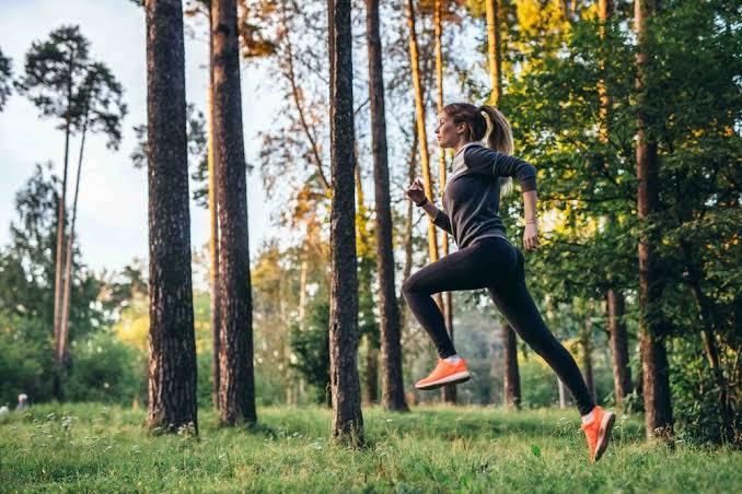 Spor esnasında sizinle aynı kafada birkaç insanla mı yoksa tüm derin düşüncelerinizle tek başınıza mı olmak istersiniz?