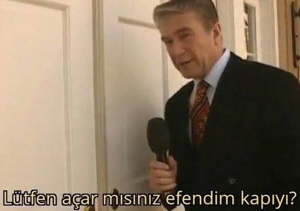 Benimle maddi manevi varlığım yüzünden beraber olan birinden ayrılmam neden yanlış oluyor?