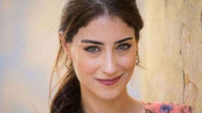 Ahmet Hakan, "Hazal Kaya'nın oyunculuğundan nefret ediyorum" dedi! Hazal Kaya'yı beğeniyor musunuz?