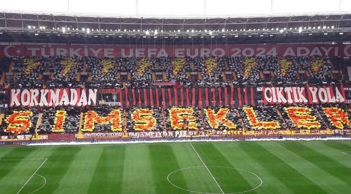 Gelsin bakalım takımlar? Hangi futbol takımını tutuyorsun?