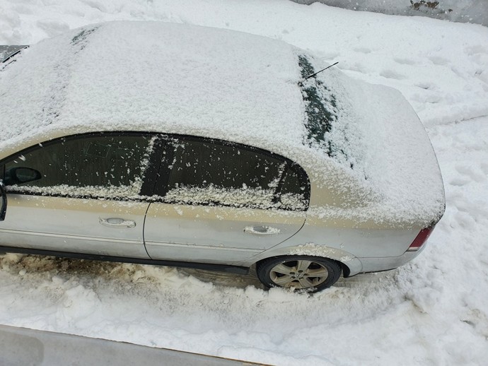 Meteoroloji, kar yağışının geri döneceğini söylüyor! Karlı yolda araba sürmekten çekinir misiniz?
