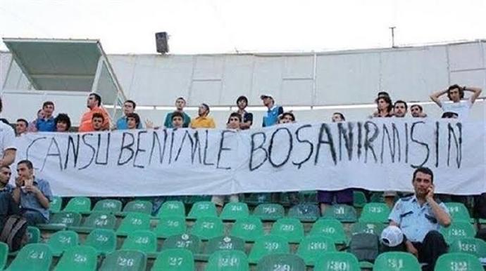 Demet Evgar'ın "Ben Kadınım" pankartına siz ne diyorsunuz?