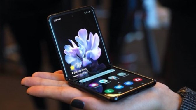 Samsung z flip mi yoksa iphone 13 mü almalıyım?
