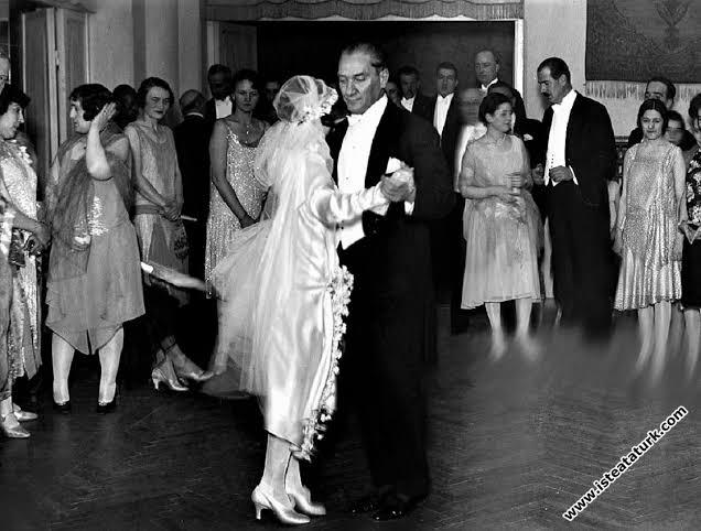 8 Mart Dünya Kadınlar Günü mesajları için örneklerinizi yazar mısınız?