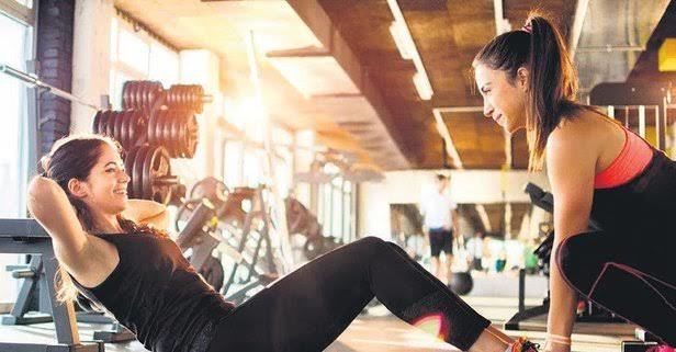 Spor koçunun veya kişisel antrenörün, sizi yönlendirmesine tamamen izin verir misiniz?