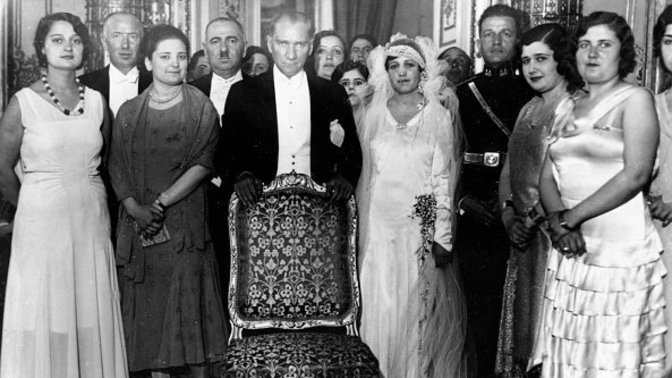 Kadın bir gün değil her gün değerlidir. Kadına değer vermek nasıl mı olur?