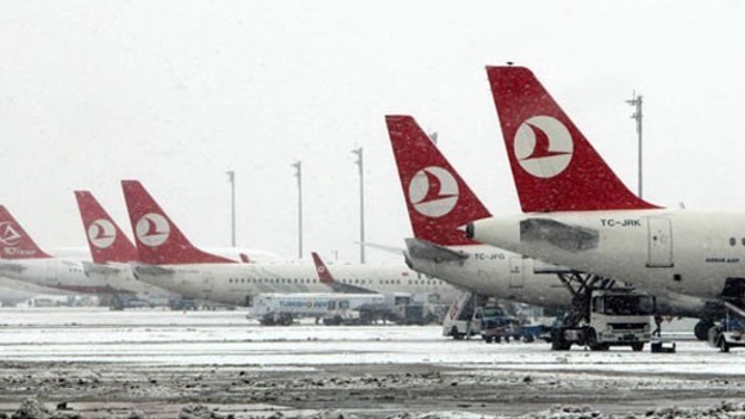 İstanbul kar beklerken, tüm seferler iptal edildi! Sizce beklenen kar yağacak mı?