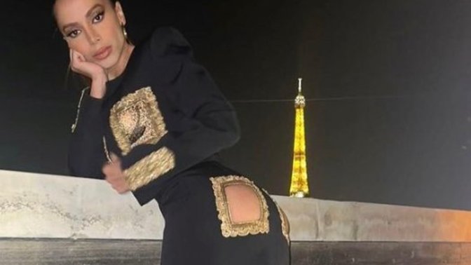 “Yok artık daha neler" diyeceğimiz yeni bir trend: Popo dekoltesi! nasıl buldunuz? 