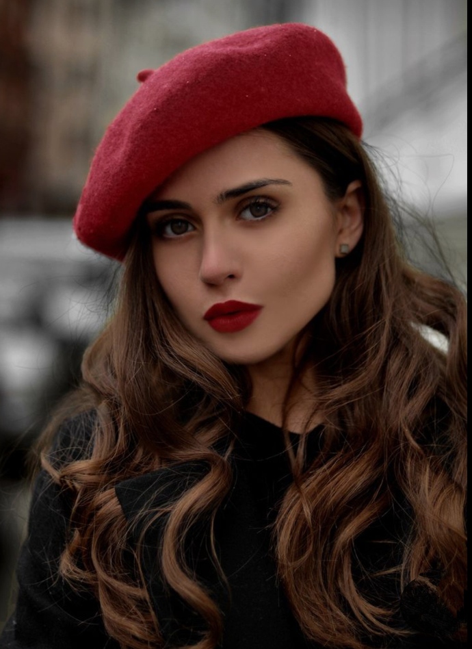 Kışın kadınlara en çok yakıştırdığınız aksesuar hangisi?