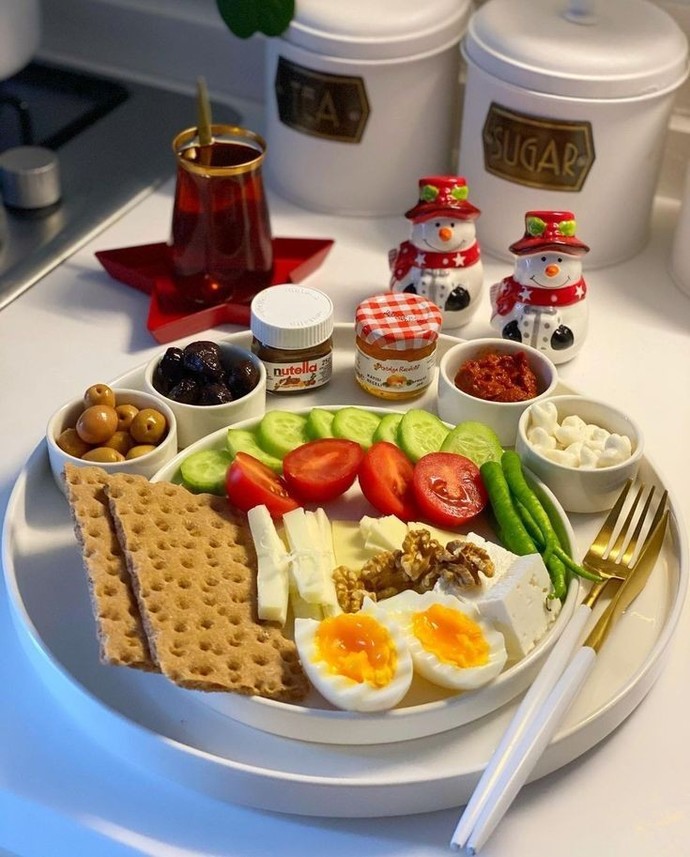 Hiç akşam yemeği için kahvaltı yaptın mı?