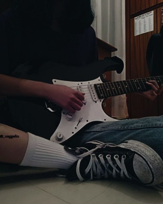 Saat mi Gitar mı alsam?