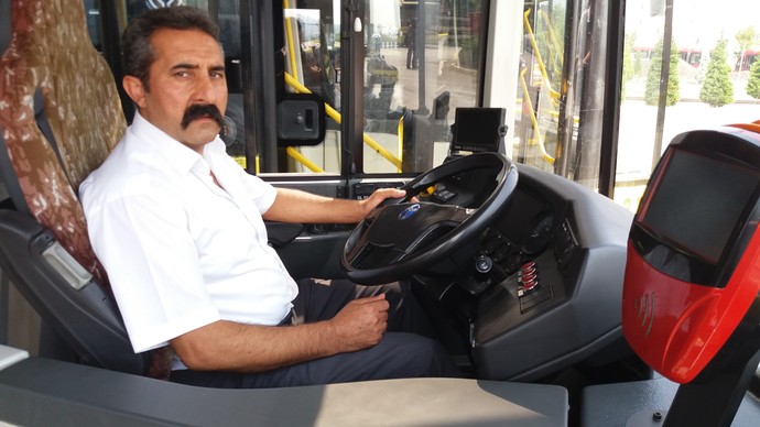 Ankarada özel halk otobüsü şoförleri kontak kapattı! Sizce haklılar mı?