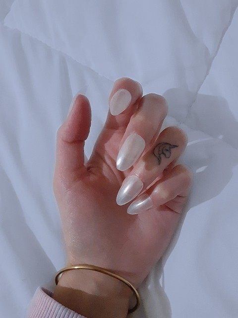 Tırnakta sadelikten yana mısınız, yoksa çiçekli böcekli nail artları sever misiniz?