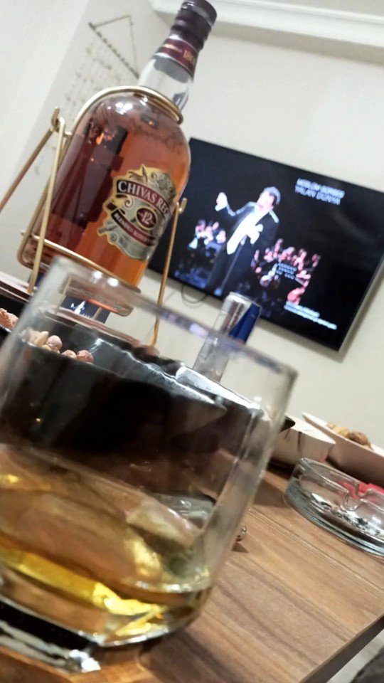 Sevgilinizin Alkol içmesine karışır mısınız?
